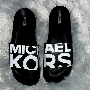 Michael kors slides